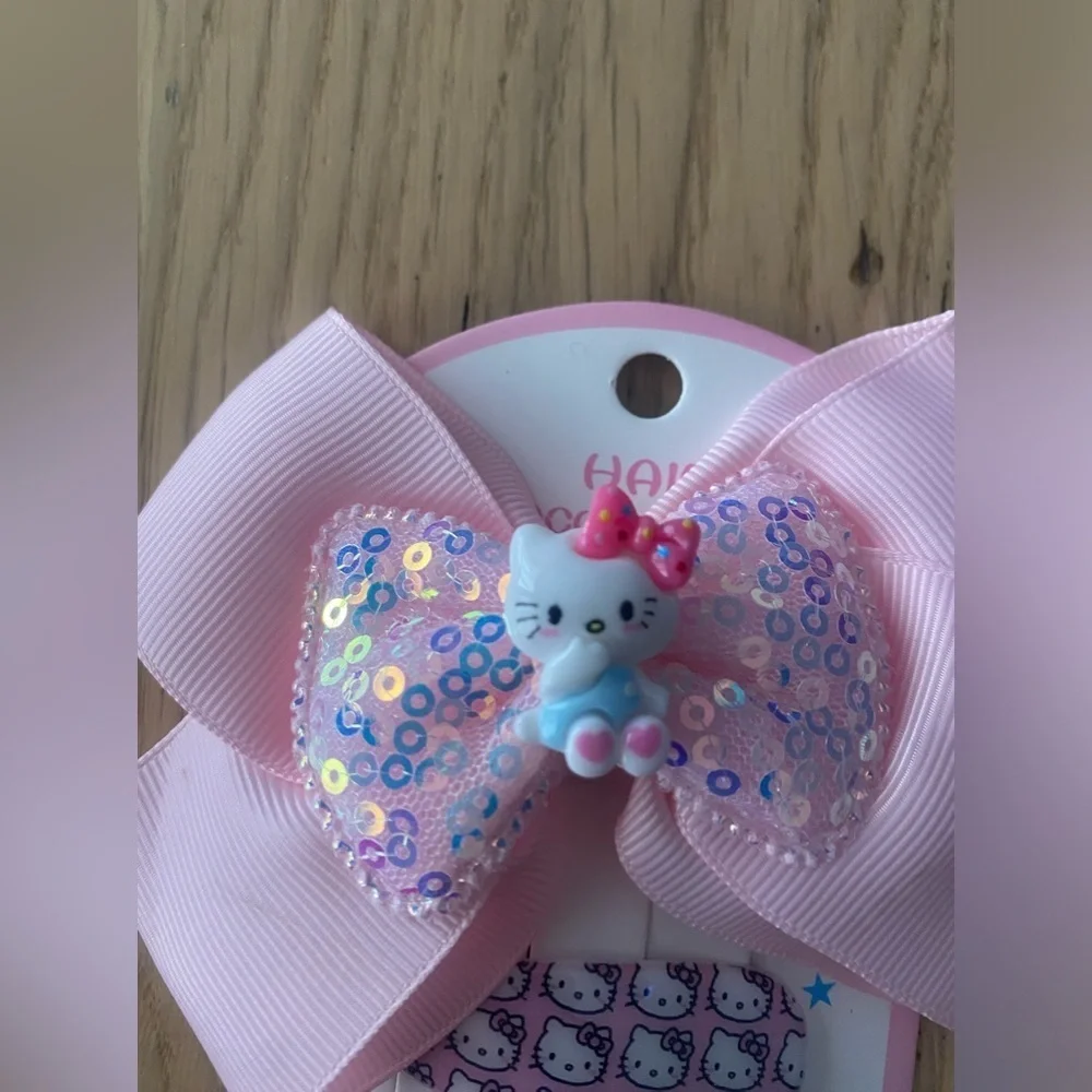 🆕 Hello Kitty Hair Bow + Hair Clips 🆕
